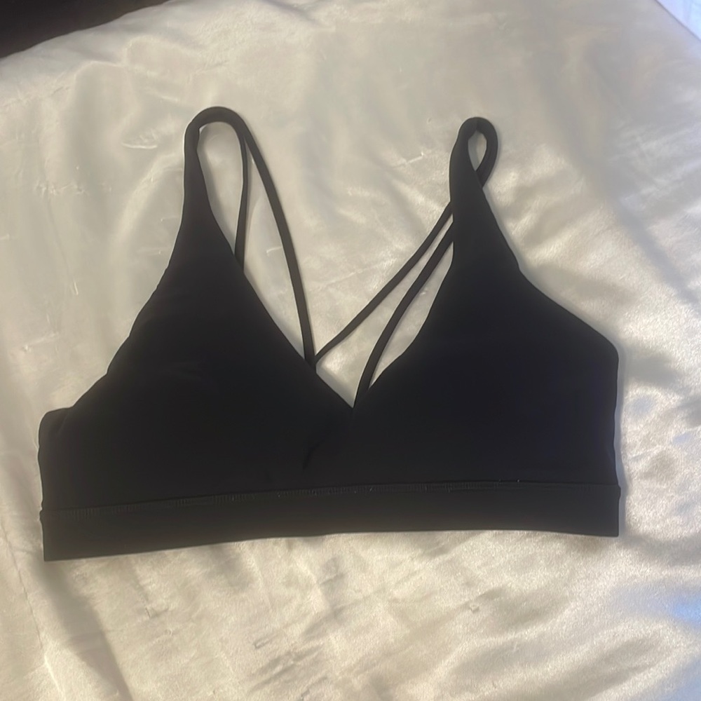 Size 4 Black Lululemon sports bra